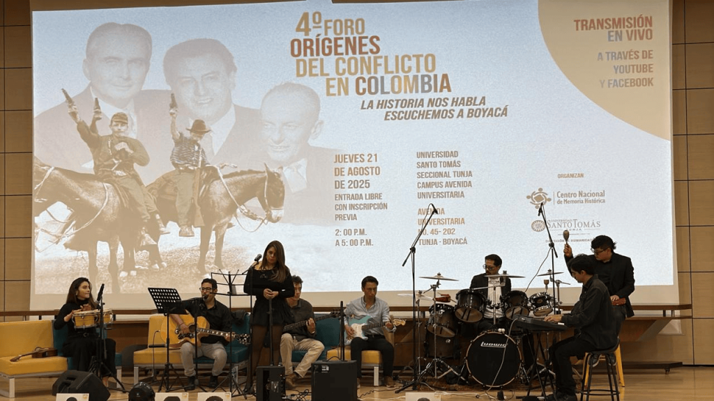 Cuarto Foro “Orígenes del Conflicto”: memoria, reflexión y arte en la Universidad Santo Tomás